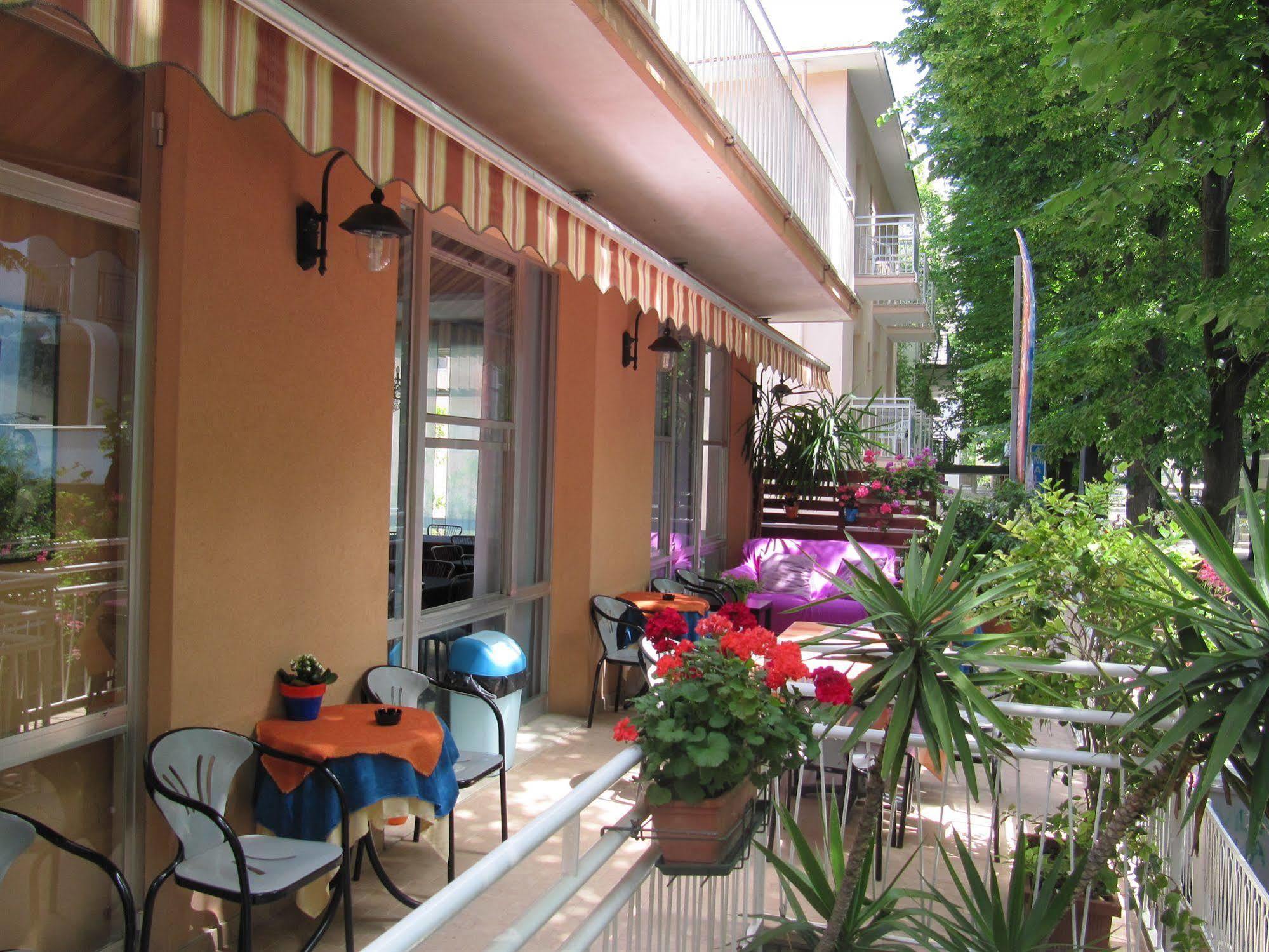 Hotel Villa Elia Rimini Exterior foto